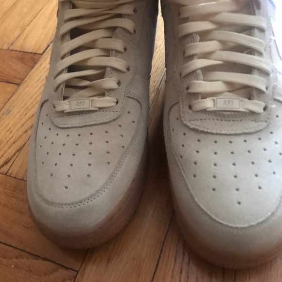 Nike Air Force 1 High '07 LV8 Suede Cream - Picture 2 of 2